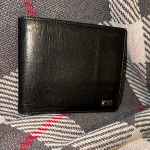 GUCCI Men’s Black Bifold Leather Wallet